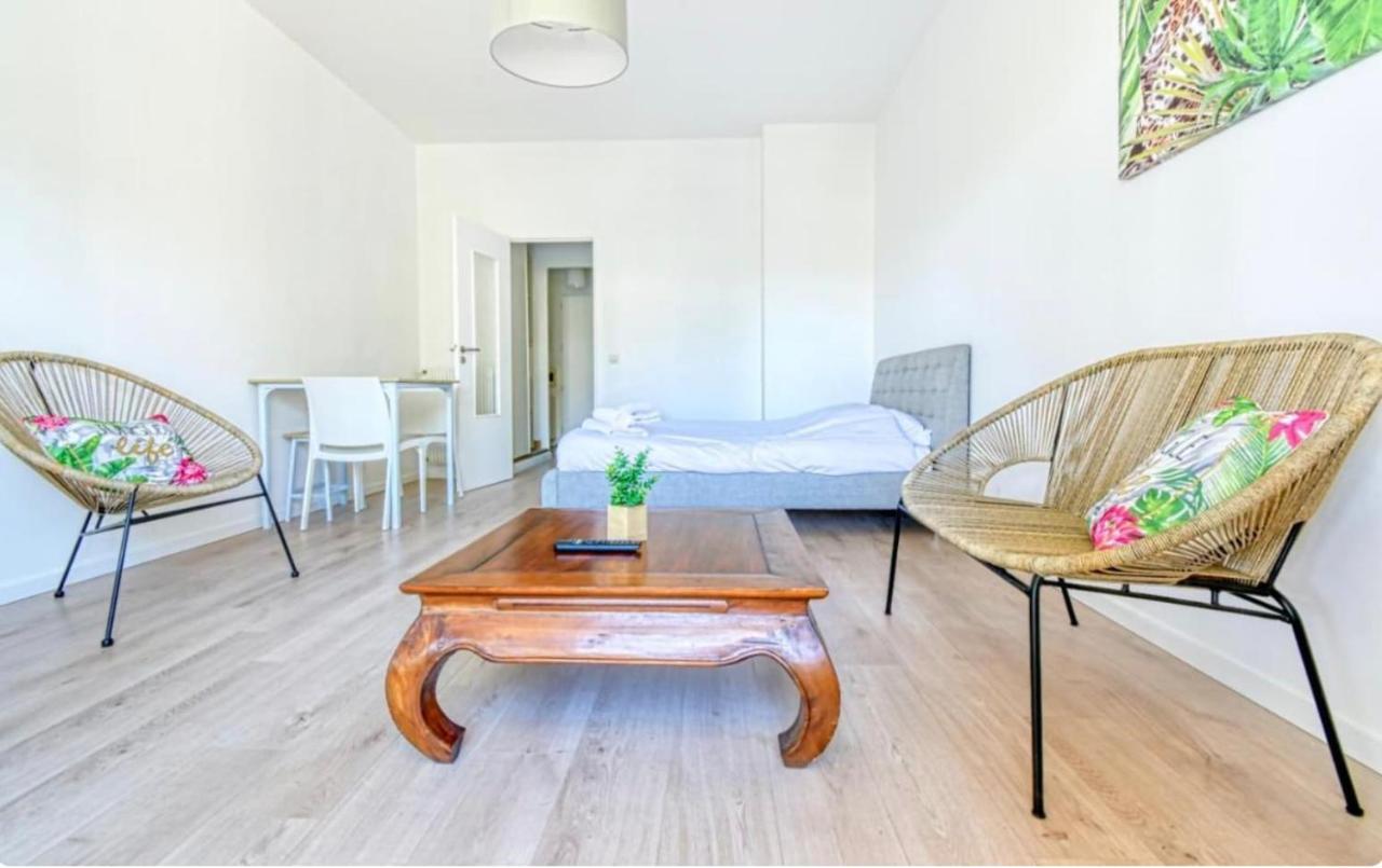Superbe Studio Lumineux Sur Cannes Avec Terrasse ! A Quelques Minutes De La Celebre Rue D'Antibes ! ภายนอก รูปภาพ